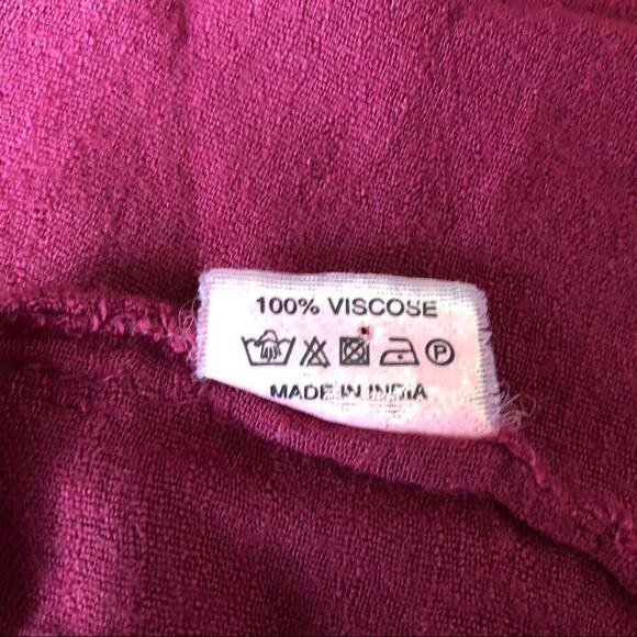 Beautiful‎ Sequin lined soft pink scarf - Picture 3 of 3